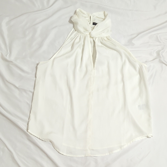 Banana Republic Front Slit Sleeveless Blouse, Color Cream Size M - Picture 1 of 13